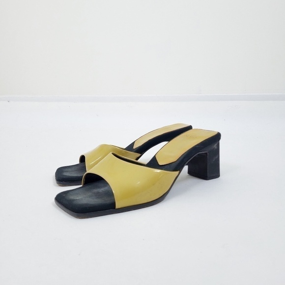 Vintage Black and Yellow Heels - Picture 5 of 10